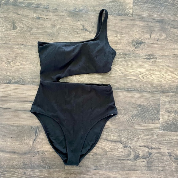 aerie Other - Aerie Crinkle Asymmetrical Cut Out One Piece Swimsuit Women size Large Long